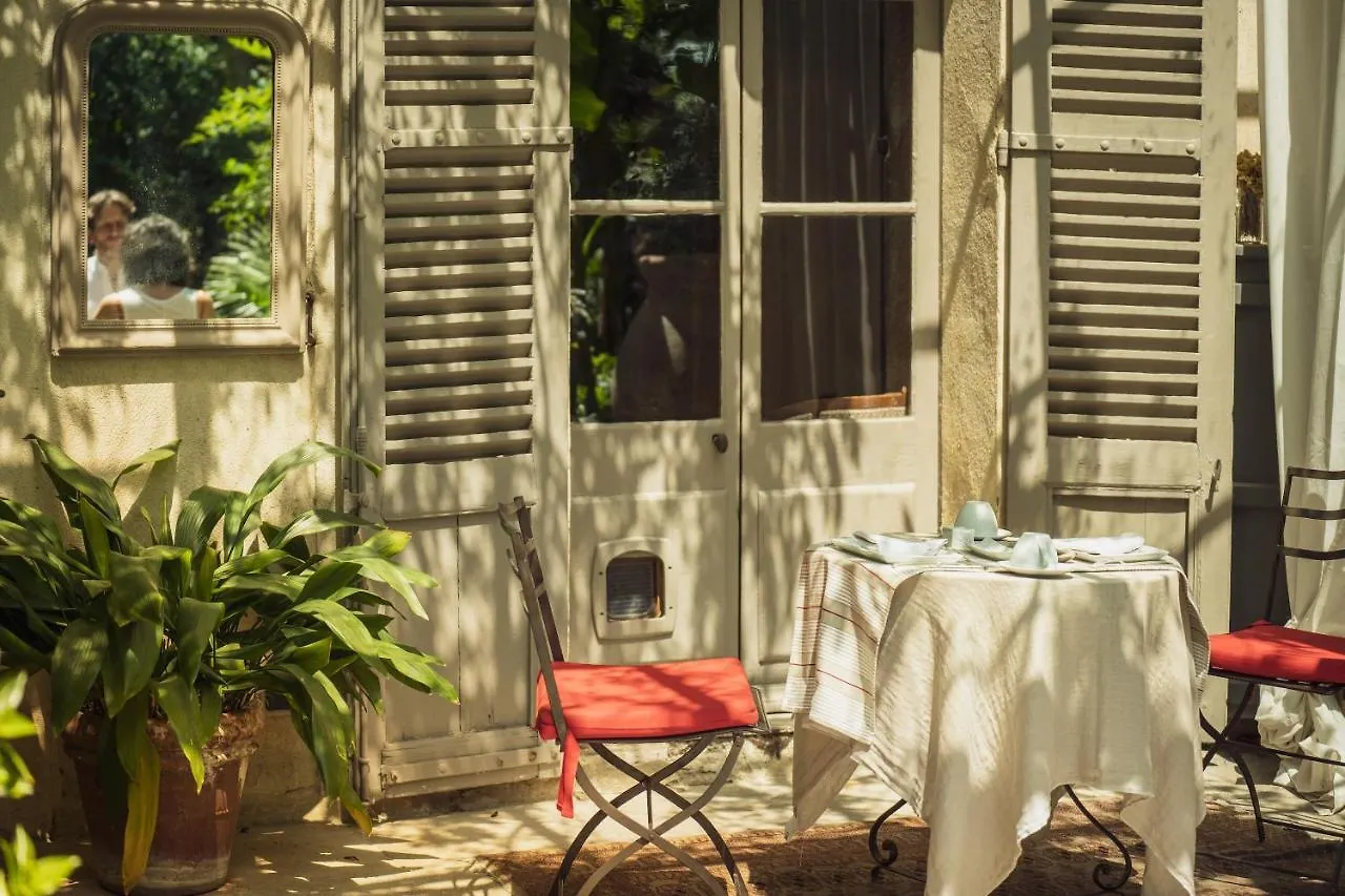 Maison d'hôtes Les Jardins de Baracane Avignon